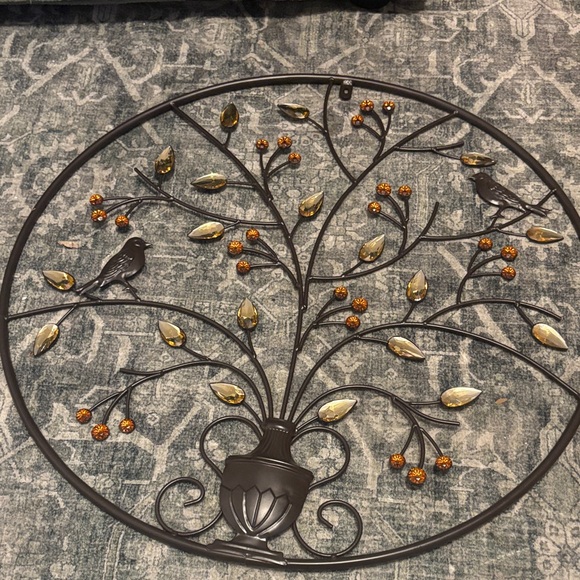 Elegant Brown and Gold Wall Decor with Birds
